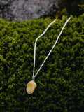 Organische steen collier
