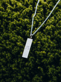 Necklace vertical plate engraved